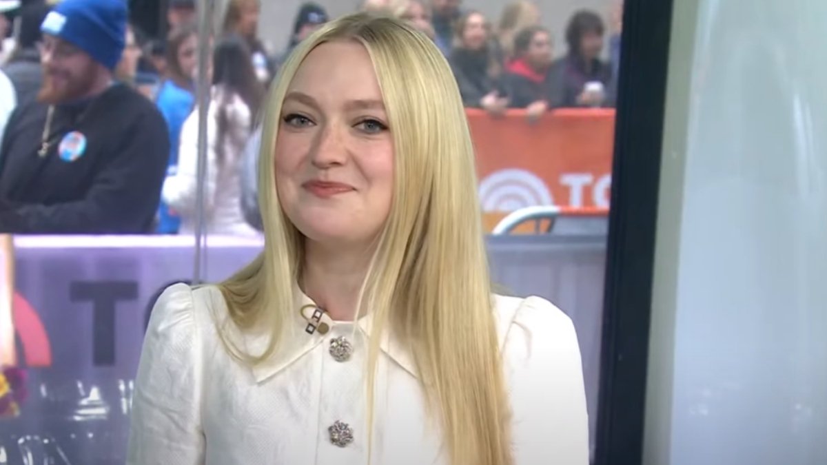 Dakota Fanning Discloses Tom Cruises Yearly T On Birthdays Mandatory 