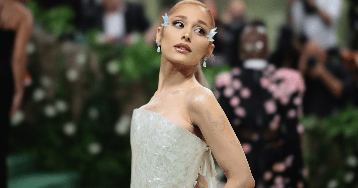Ariana Grande Has Travel Demands That Includes Her Team — Source