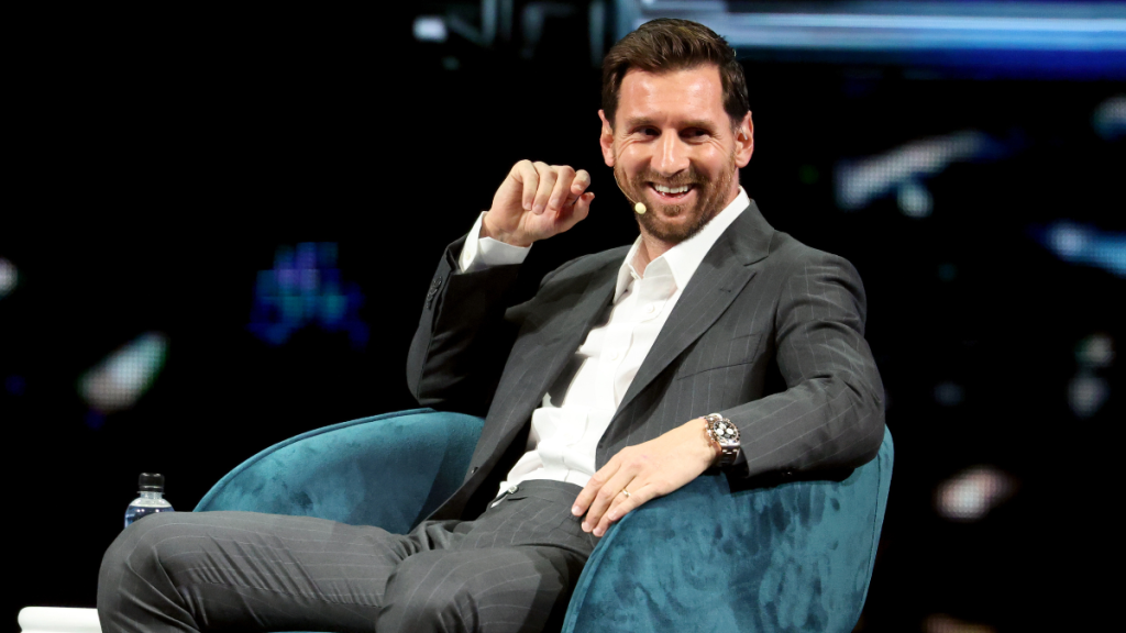 Lionel Messi Bombs Couple’s Date Night in Surprise Viral Clip