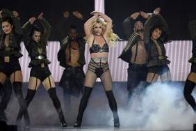 Britney Spears in Bikini Gets Nervous To Dive off Boat in Video