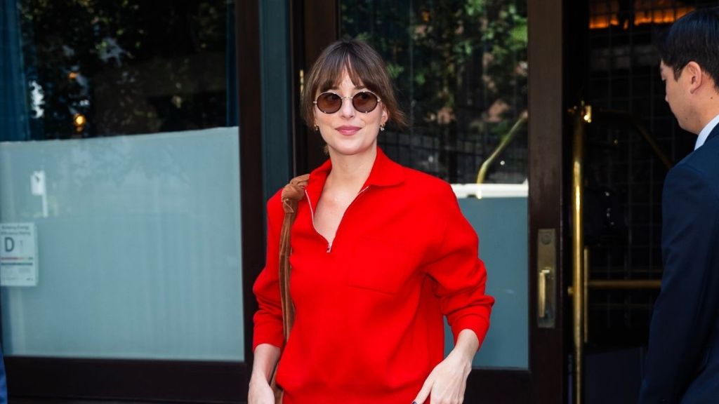 Photo: Dakota Johnson Looks 'Phenomenal' in Red Cutout Dress