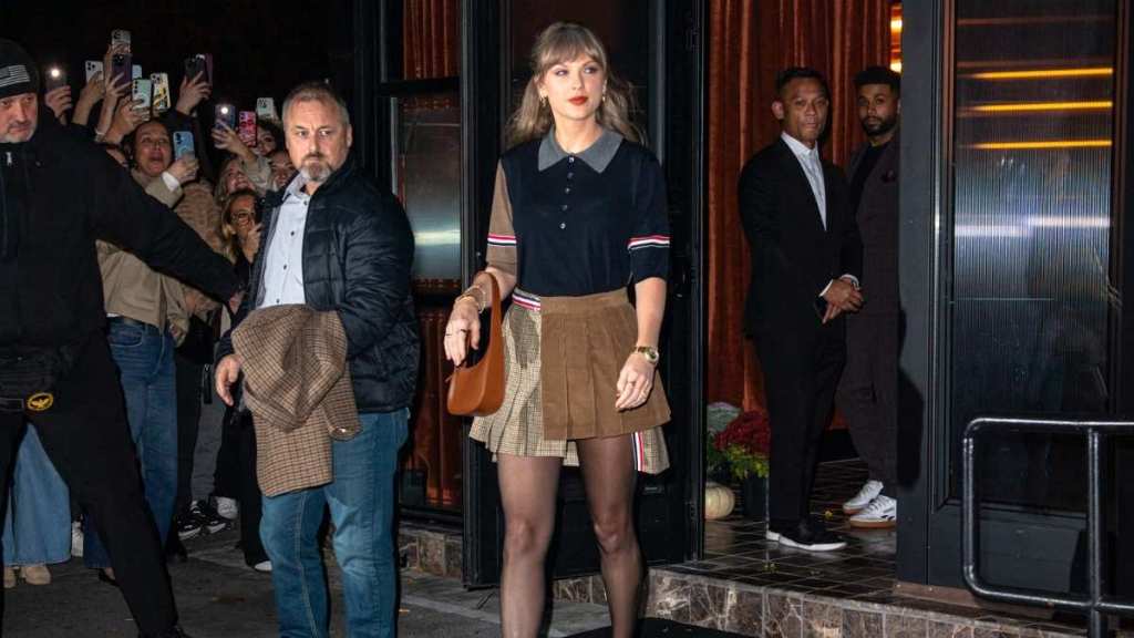 Taylor Swift's Miniskirt Photos Are So Chic & 'So High School'