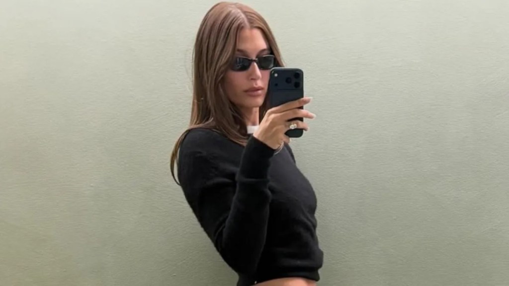 Hailey Bieber in Mini-Skirt Look Is Must See