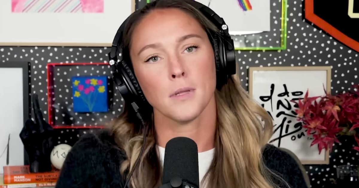 Travis Kelce 'Wouldn't Think Twice' About Helping His Nieces Mandatory(01)