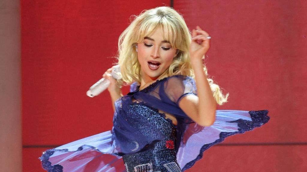 Sabrina Carpenter's Final Juno Pose Is About 'Finishing'