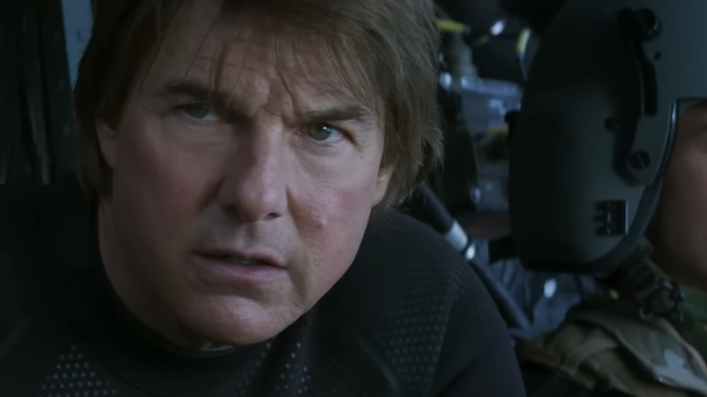 Travis Kelce Calls Tom Cruise 'F*****g Awesome'