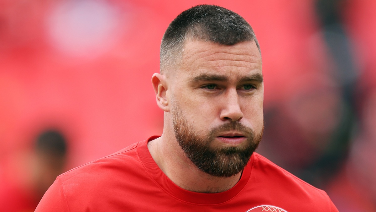 Travis Kelce Has Three-Word Reaction to Pregnancy News - Mandatory