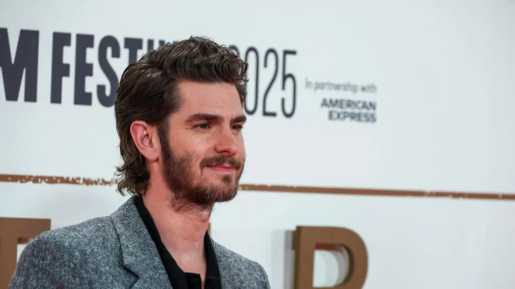 Andrew Garfield Calls Discussing This 'Private' Topic a ‘Violation'