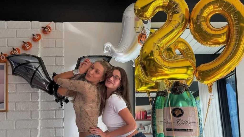 Bella Hadid & Hailey Bieber Are 'Perfect Duo' in New Photo
