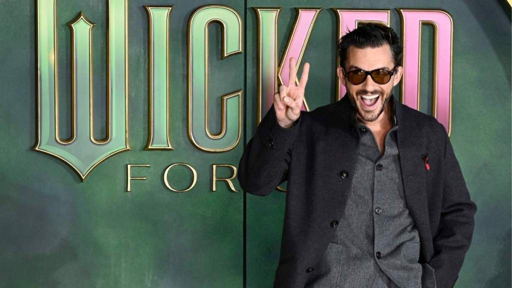 Jonathan Bailey’s Sexiest Man Alive Cover Co-Star Is a ‘Hot Dog'