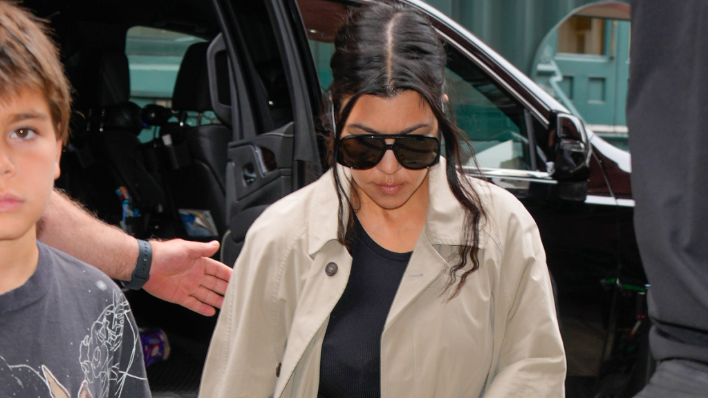 Experts Say Kourtney Kardashian’s Vaginal Probiotics Lack 'Scientific Evidence'