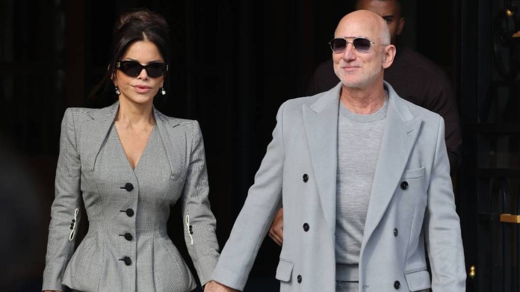 Jeff Bezos Pays $1M for Lauren Sanchez’s Wardrobe Every Month — Source