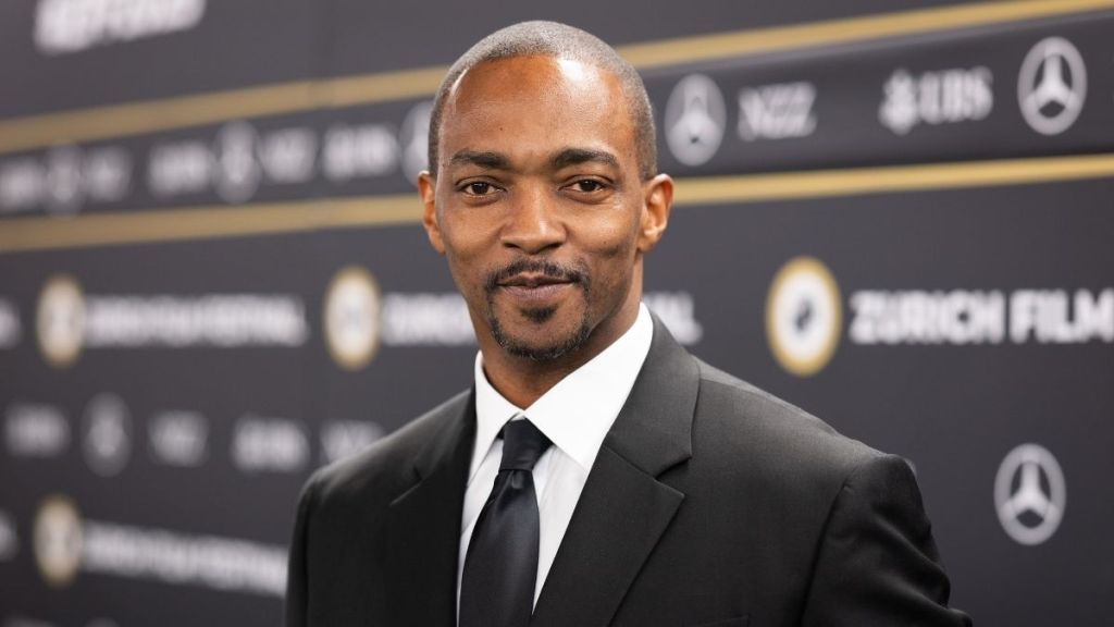 Anthony Mackie Labeled 'Rude' For Fan Interaction