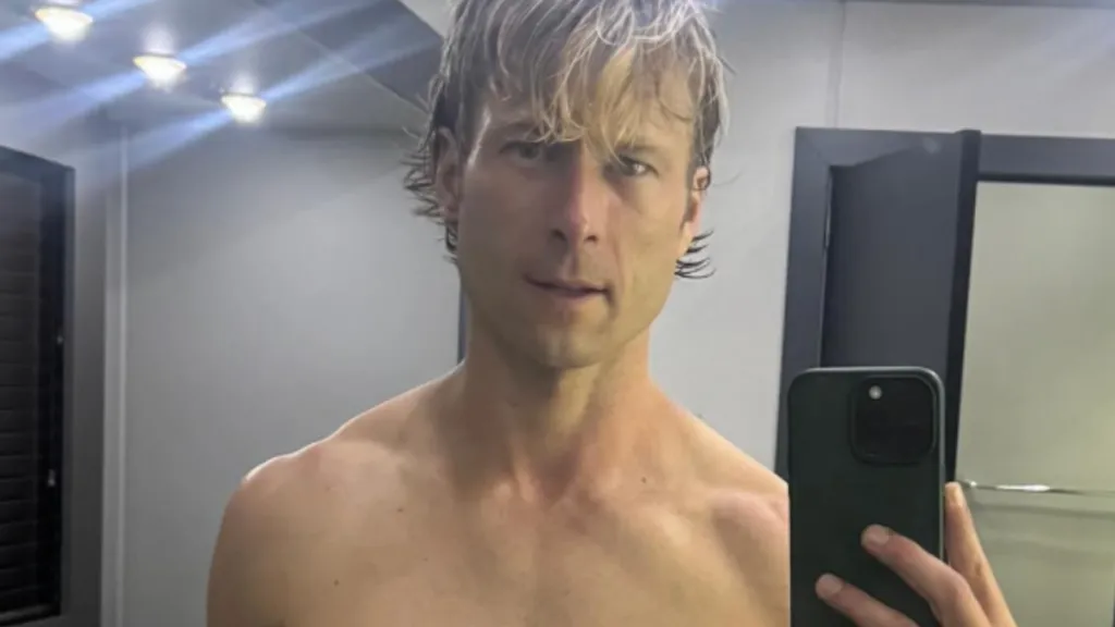 glen powell the running man