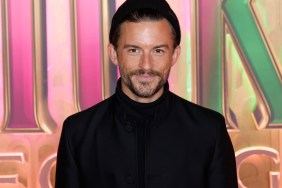 jonathan bailey ryan reynolds wicked for good