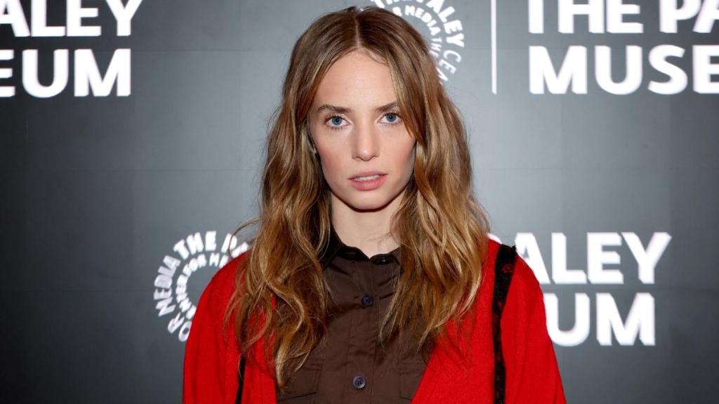 Maya Hawke Wearing Sheer Lace Skirt Is Must See