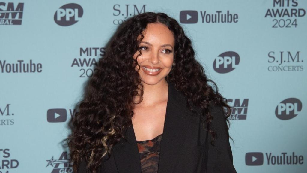 Jade Thirlwall Reinvents the Grinch & Wins