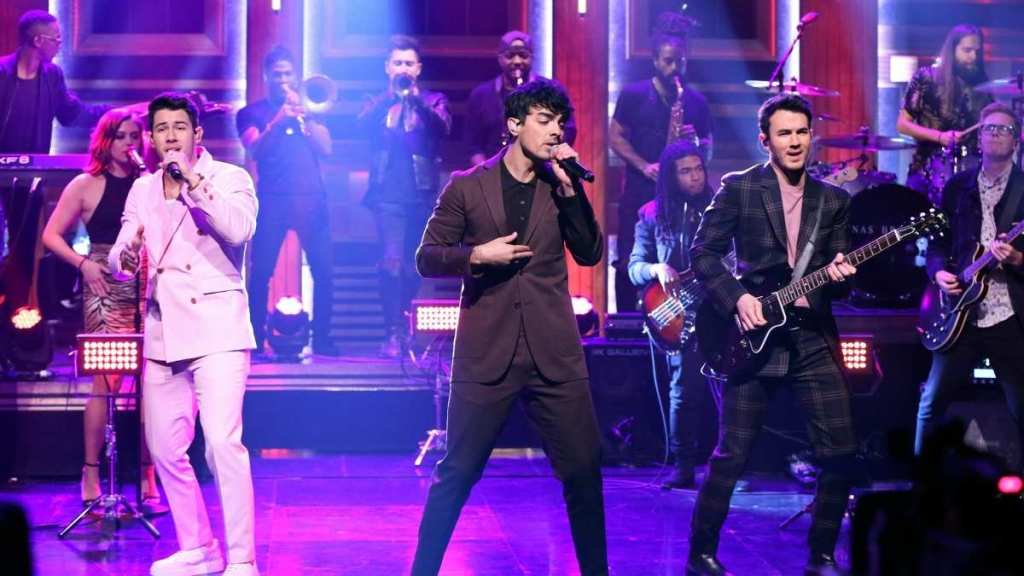 Jonas Brothers’ Iconic ‘Tonight Show’ Entrance Recreation Resurfaces
