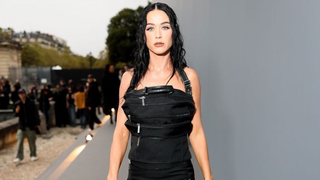 Katy Perry Dons Mini Skirt Suit & Sheer Stockings in Japan Photo