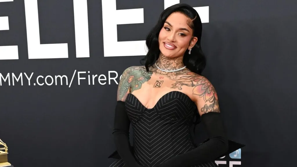Kehlani Wearing Dress With Bold Cut-Out Is Must See