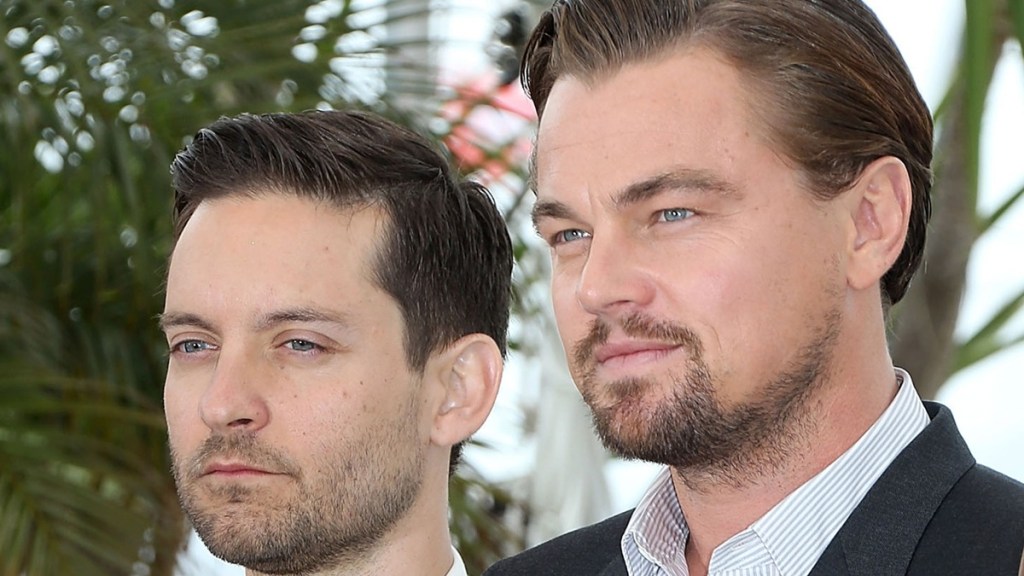 Leonardo DiCaprio & Sean Penn's Closeness Affecting Tobey Maguire Friendship — Source