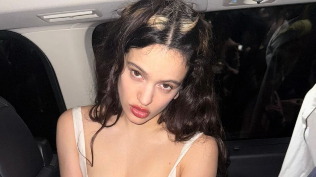 Rosalia Sitting in White Mini-Dress Is Must See