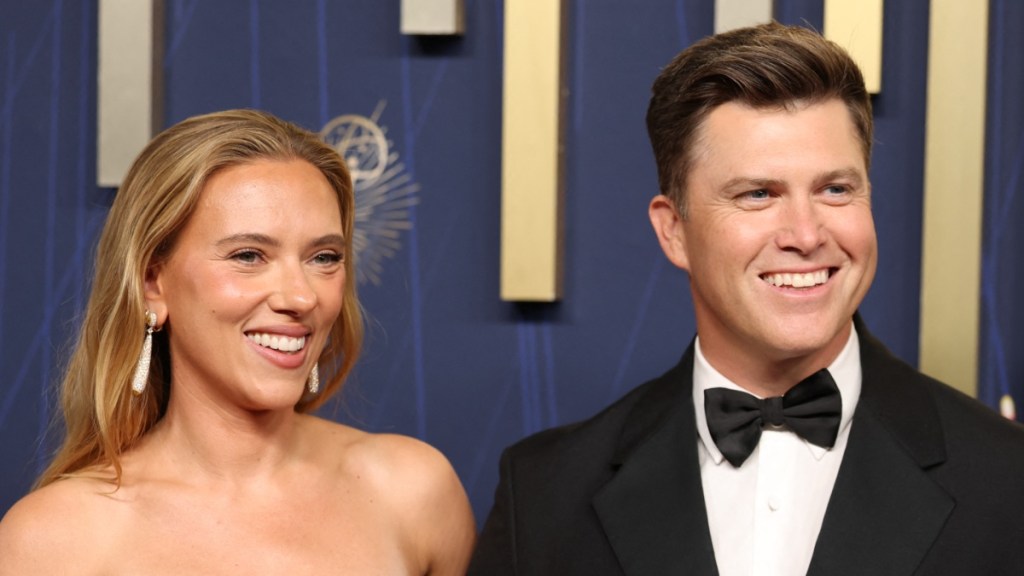 Scarlett Johansson's 'Weird' Behaviour Could've Ended Colin Jost Romance on First Date