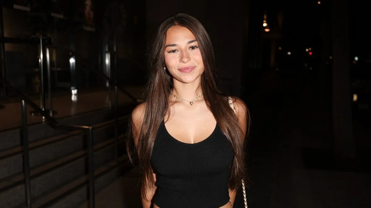 OnlyFans' Sophie Rain Says She's a Virgin - Mandatory