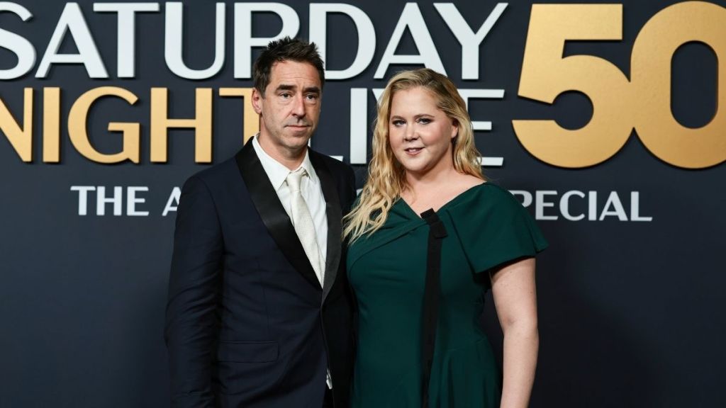 Amy Schumer and Chris Fischer