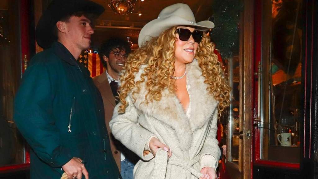 Mariah Carey’s Butterfly Belt Turns Heads in Aspen