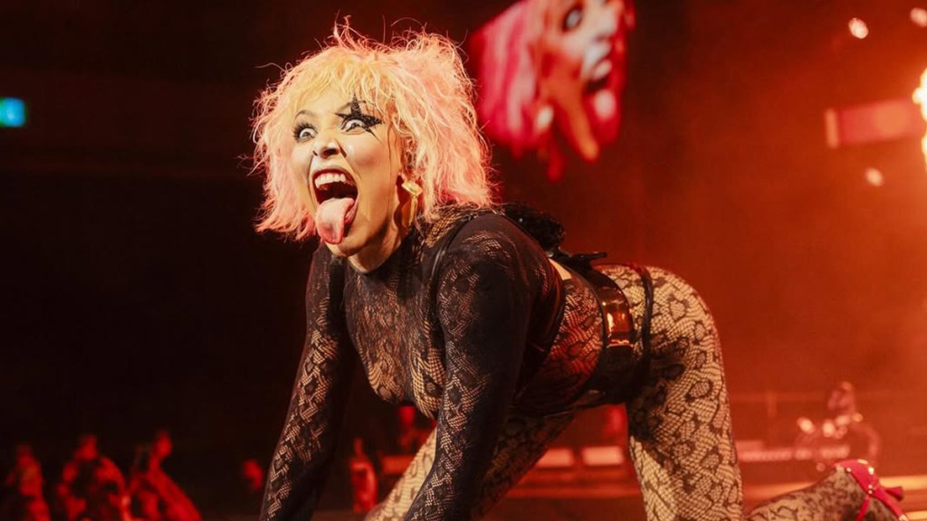 Doja Cat's Sheer Lace Outfit Is 'Bomb'