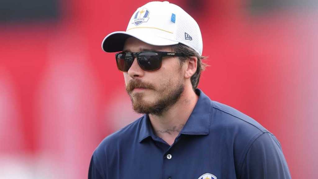 Brooklyn Beckham's Feud Isn't With His Whole Family — Source