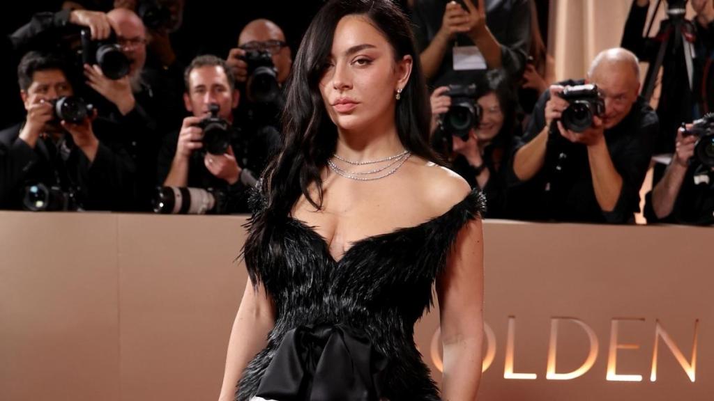 Charli XCX's Selfie in Bold Top Is Unmissable