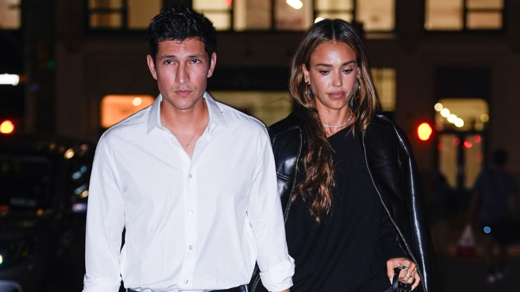 Jessica Alba & Danny Ramirez's Cabo Romance Drew Attention — Source