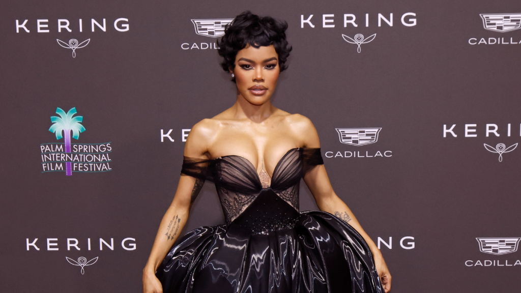 Alexander Skarsgård & One Battle After Another Star Revealed as SNL Hosts