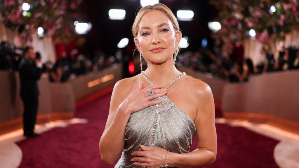 Kate Hudson Reveals Her Family's Reaction To Best Actress Oscar Nomination