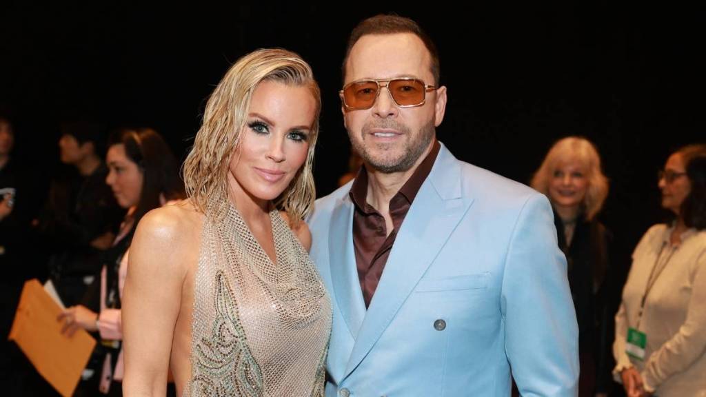 Jenny McCarthy and Donnie Wahlberg