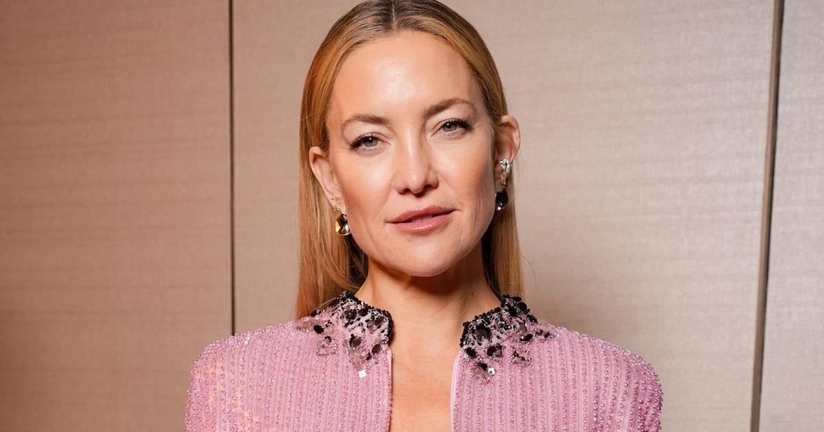 Kate Hudson Gears up Bathrobe & Sips Drink in Photo Amid Fashion Week