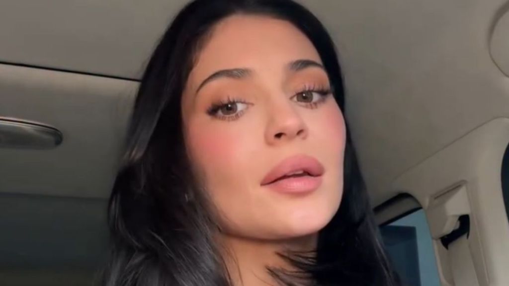 Kylie Jenner's Dangerously Low-Cut Top Is Everything
