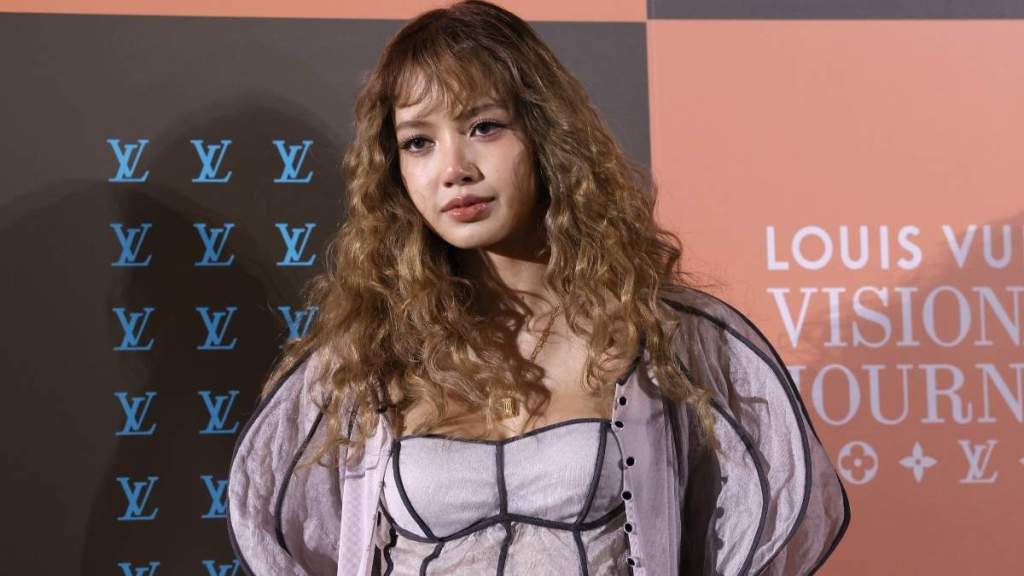 Photos: Blackpink’s Lisa Commands Attention in Sheer Dress