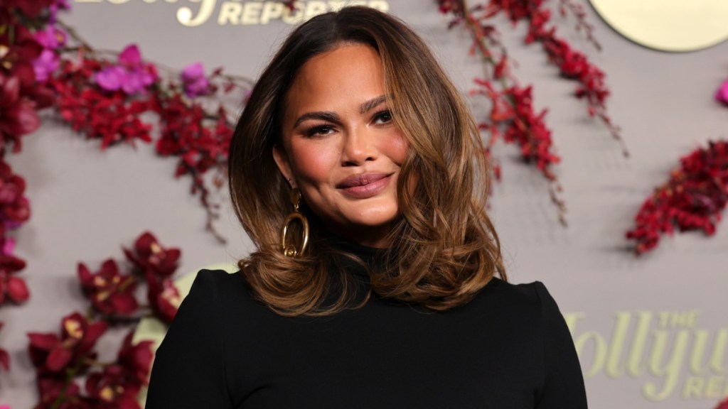 Chrissy Teigen on Restarting Sobriety Journey: 'No Desire To Turn Back'