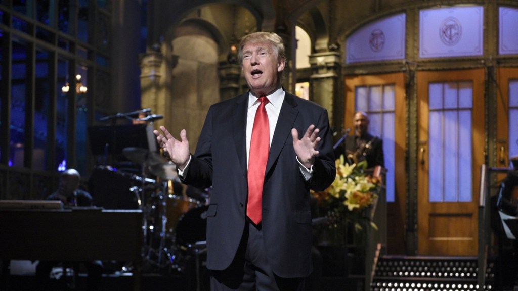 SNL Mocks Donald Trump With 'Cabinet of Curiosities' Joke
