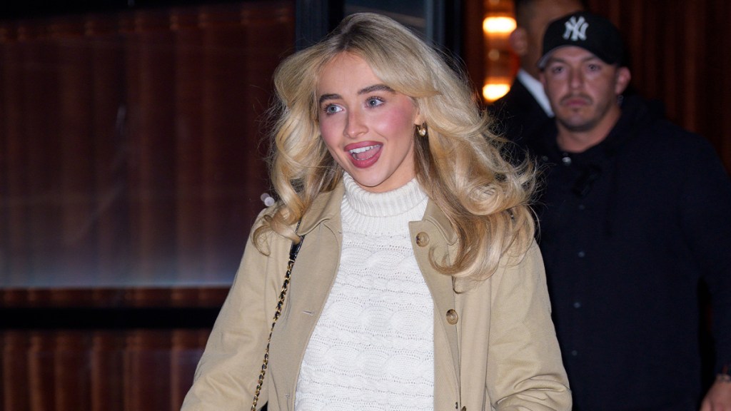 Sabrina Carpenter & Joe Keery's SNL Outing Sparks Romance Rumors