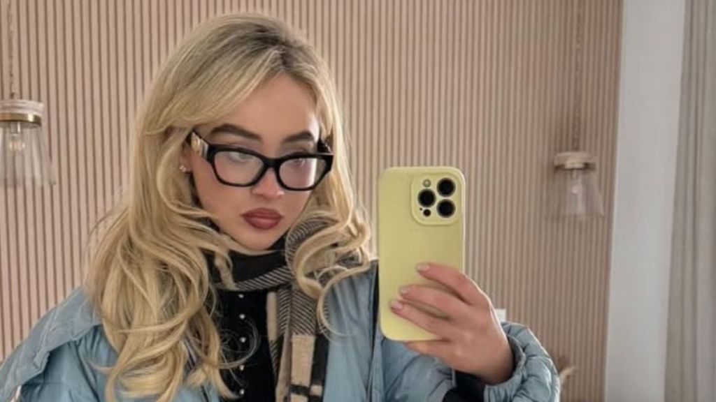 Sabrina Carpenter Stuns in Bold Corset Top