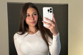 OnlyFans' Sophie Rain Posing in Unzipped Bodysuit Is Pure Heat