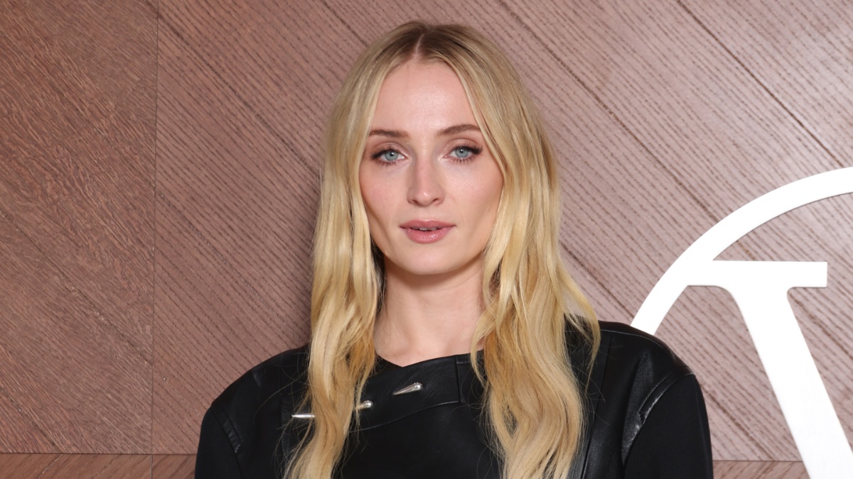 Sophie Turner Is the New Lara Croft, but Not Everyone Is Sold - Mandatory