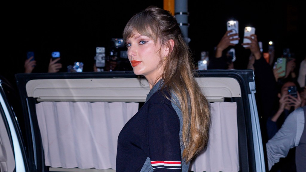Taylor Swift Feels 'Exposed' & 'Violated' Over Blake Lively Texts — Source