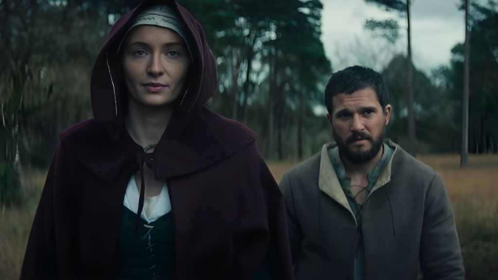 GOT’s Sophie Turner & Kit Harrington Kiss in The Dreadful Movie Trailer