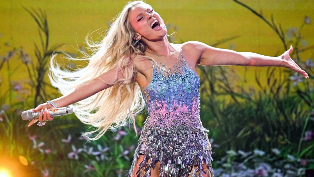 Zara Larsson Reflects on Being Labeled as ‘Flop 50 Times a Day'