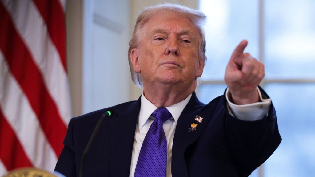 No, Donald Trump Doesn't Want to Ban Alcohol